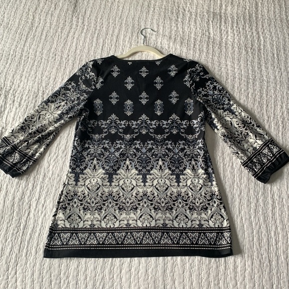 Women’s blouse - Picture 3 of 3